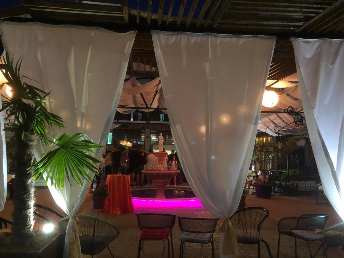Hotel Internacional Gym & Fushe-Arrez